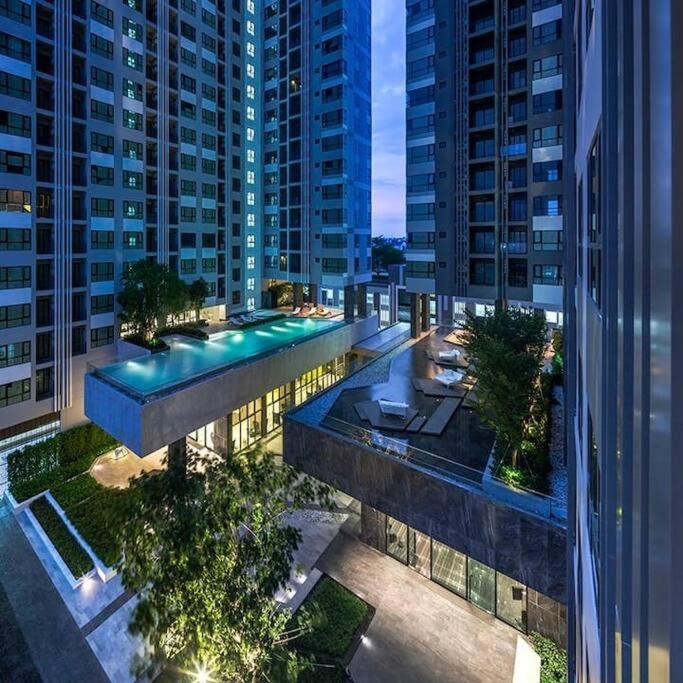 The Base Central Pattaya Exterior foto