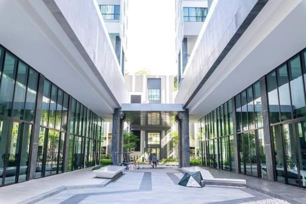 The Base Central Pattaya Exterior foto