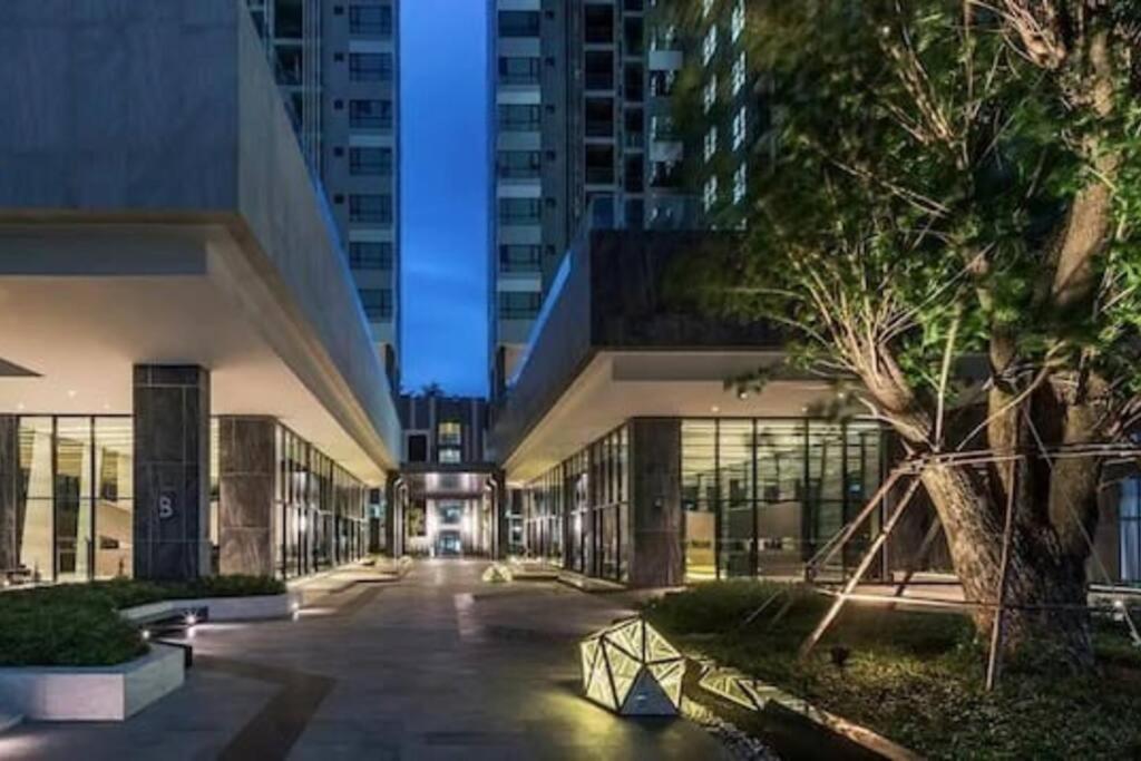 The Base Central Pattaya Exterior foto